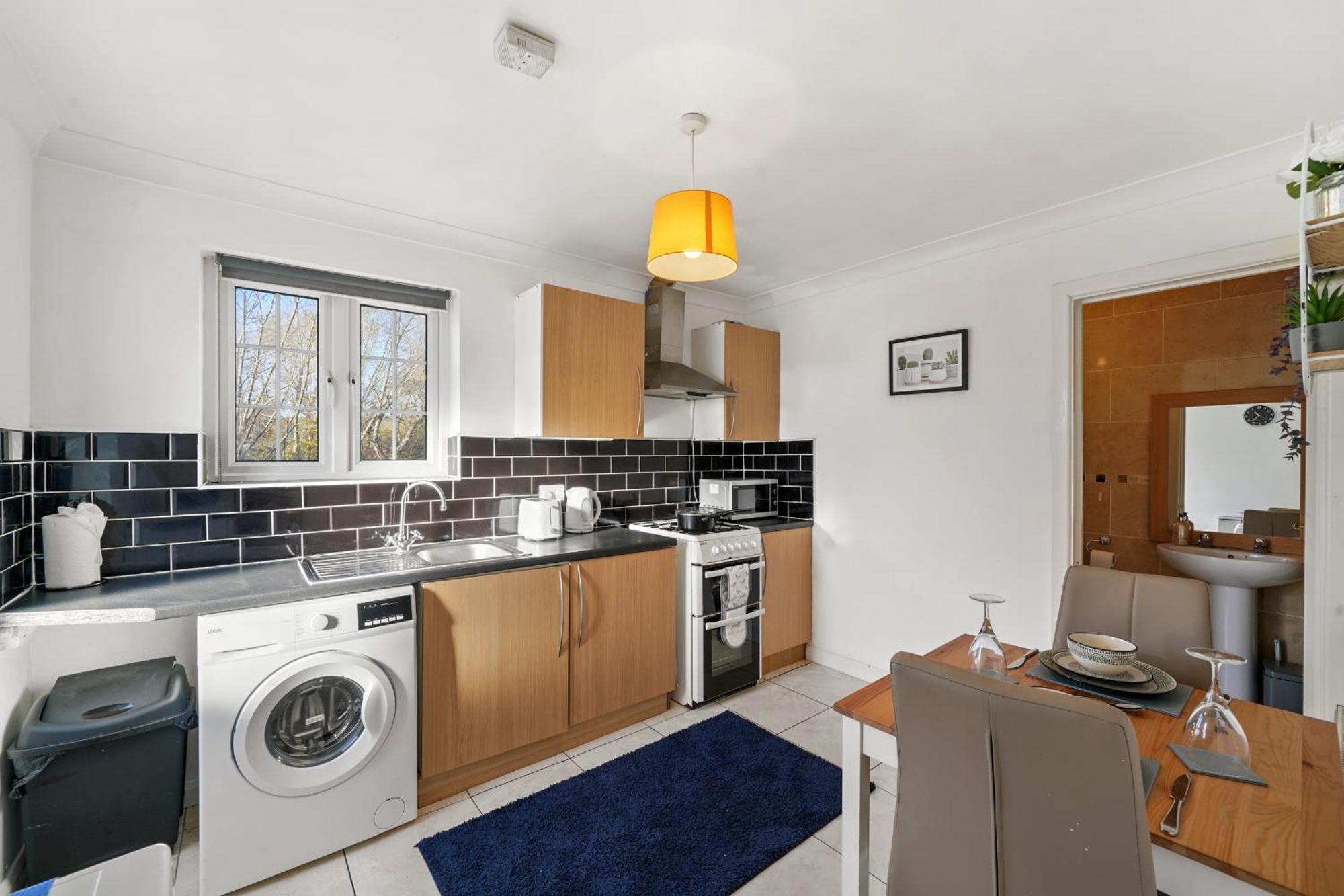 1 Bedroom Flat Aylesbury, Private Parking, Fowler Rd Aylesbury  Exterior photo